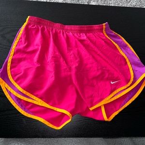 Nike running shorts, used in good condition! Size S